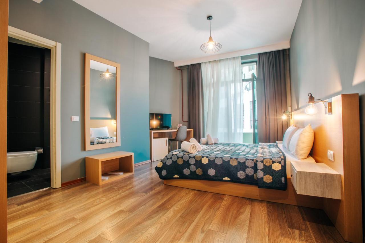 Arc Hotel Tirana Yzberish Ngoại thất bức ảnh