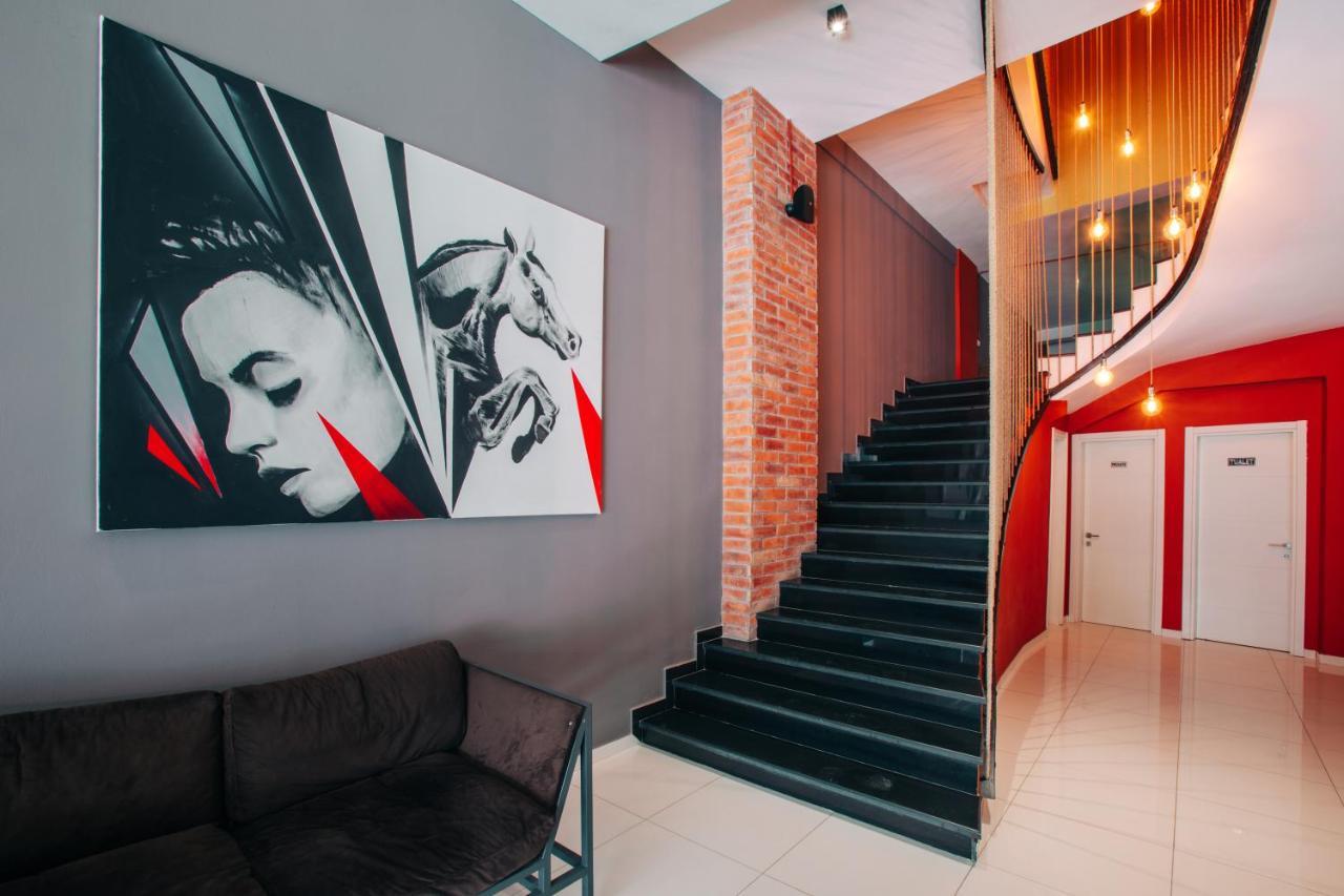 Arc Hotel Tirana Yzberish Ngoại thất bức ảnh