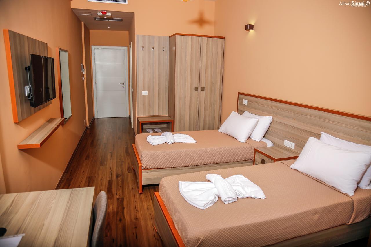 Arc Hotel Tirana Yzberish Ngoại thất bức ảnh