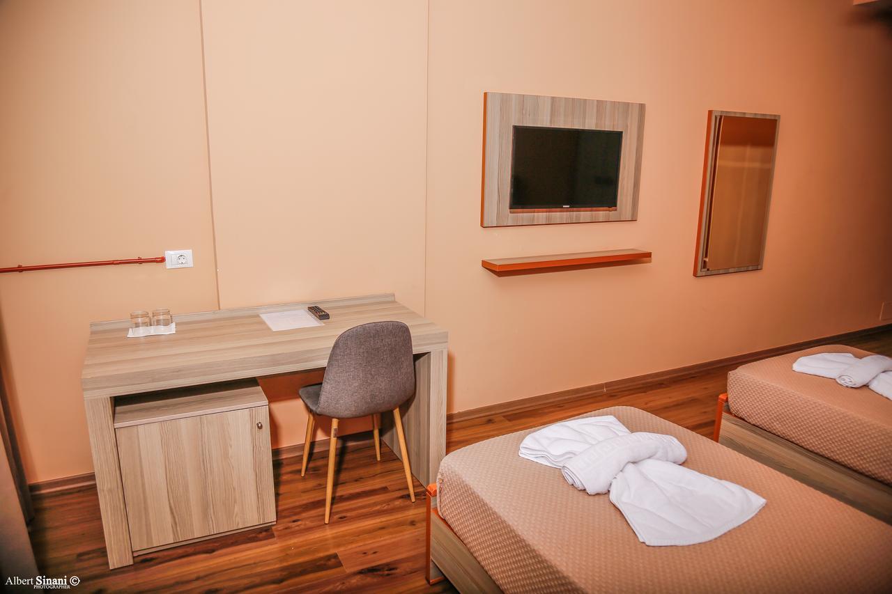 Arc Hotel Tirana Yzberish Ngoại thất bức ảnh