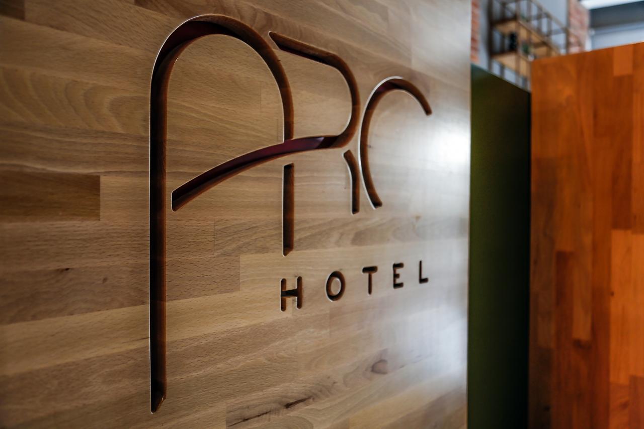 Arc Hotel Tirana Yzberish Ngoại thất bức ảnh